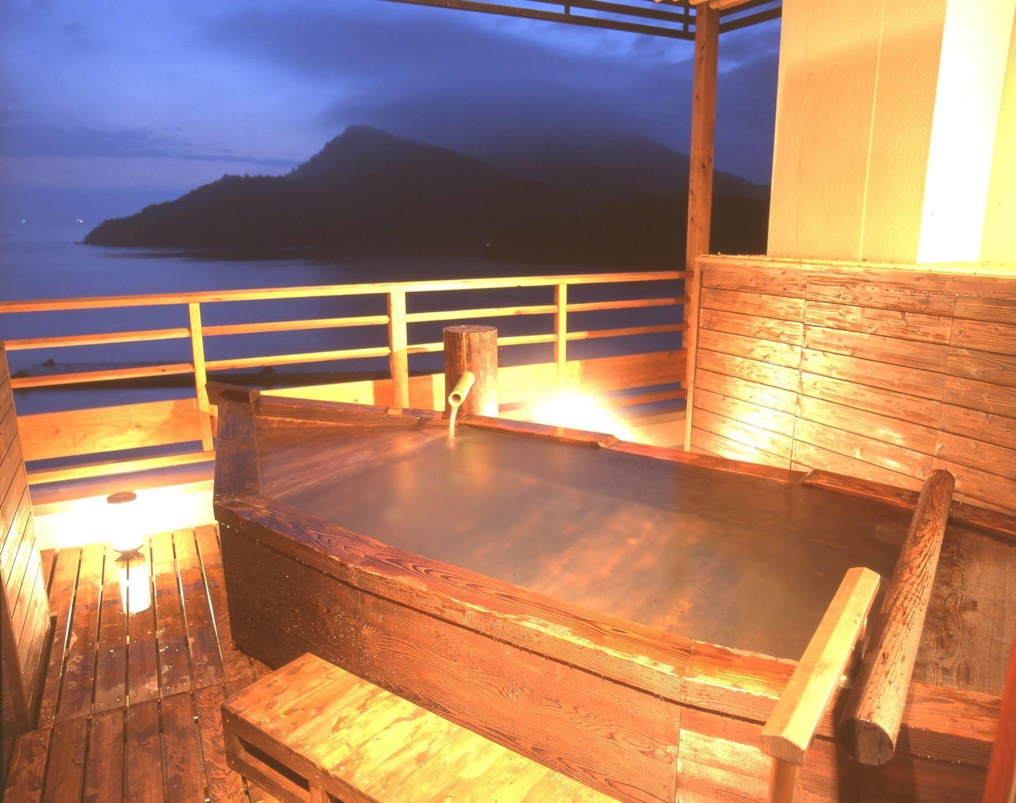 Keishokan Sazanamitei Ryokan